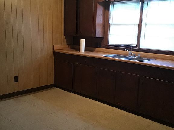 3rd image of 607 Hatchie St #H2