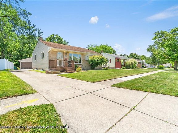 4th image of 3229 Timber Dr