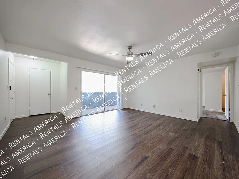 4608 W Maryland Ave #208 — Photo 3