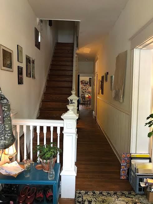 1st image of 410 Strawberry St