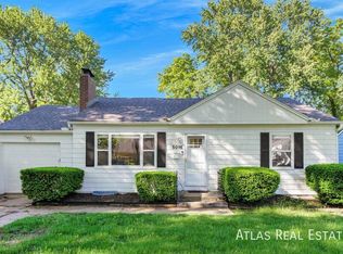 5016 W 72nd St, Prairie Village, KS 66208