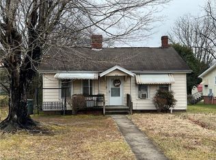 618 Prospect St, Eden, NC 27288