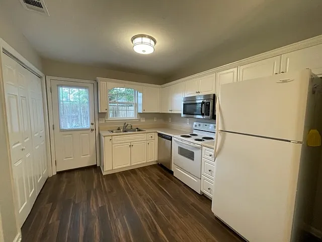 4463 Belair Dr #2-2-2 — Photo 14