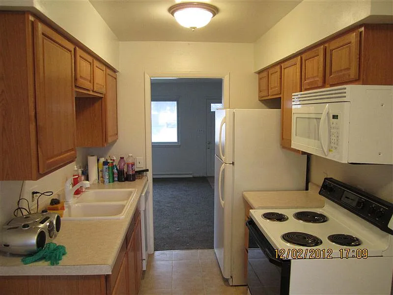 1505 Kennedy