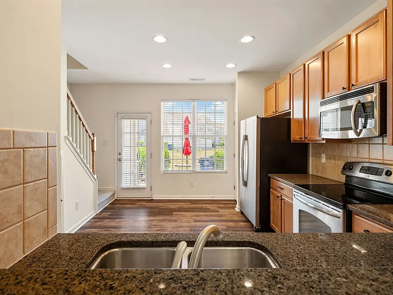 605 Cupola Dr — Photo 10