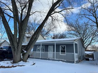 22760 Purdue Ave, Farmington Hills, MI 48336