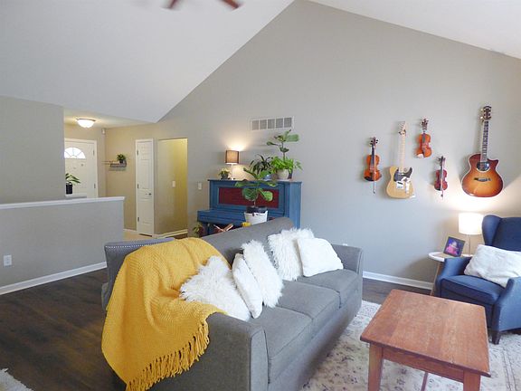4th image of 2314 Oakwood Park Dr