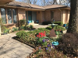 33547 N Oak Dr, Ingleside, IL 60041