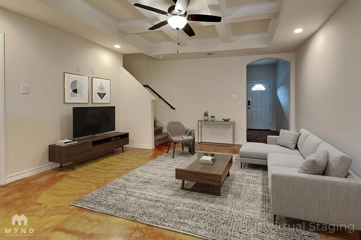 Building Photo - 6415 Melanzane Ave #3