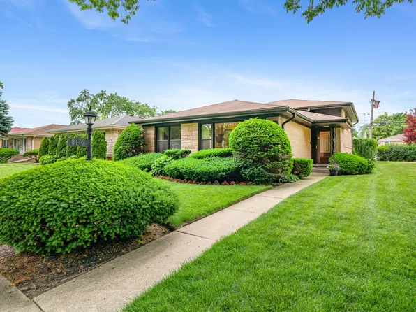 8446 Avers Ave, Skokie, IL 60076