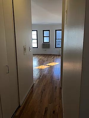 5th image of 160 E 91st St APT 8N
