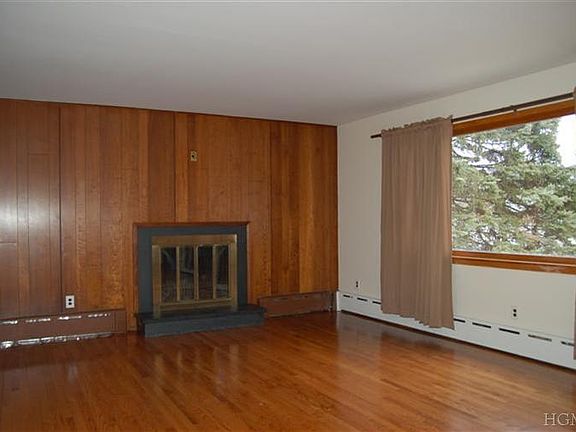 4th image of 12 Irving Ave