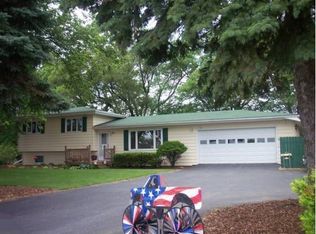 2541 Little Rock Rd, Plano, IL 60545