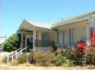1574 7th Ave, Santa Cruz, CA 95062