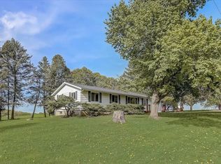 728 Sherman Dr, Marshall, WI 53559