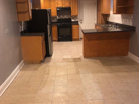 3rd image of 6354 S Greenwood Ave APT 2