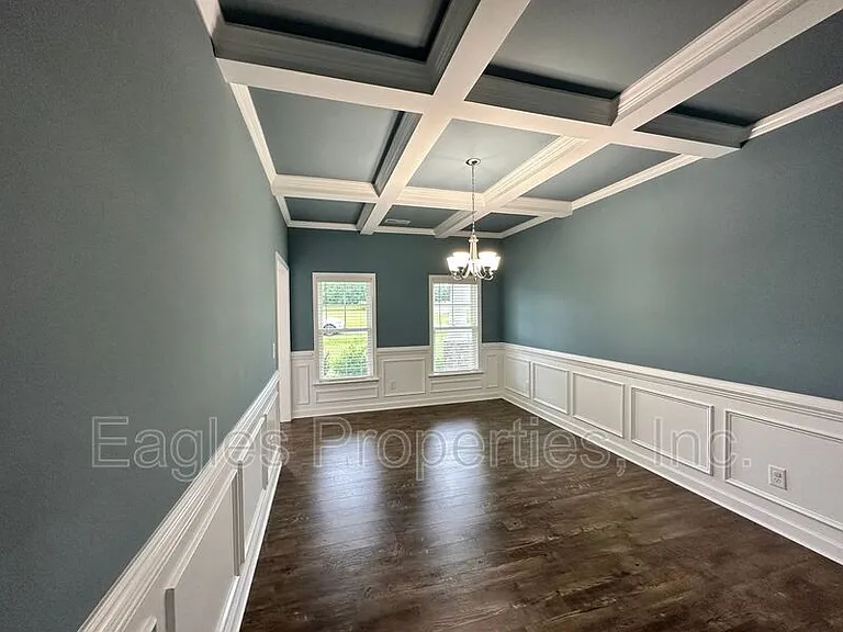 451 Fallingbrook Dr — Photo 3