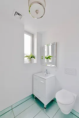 Rented by Compass | media 22