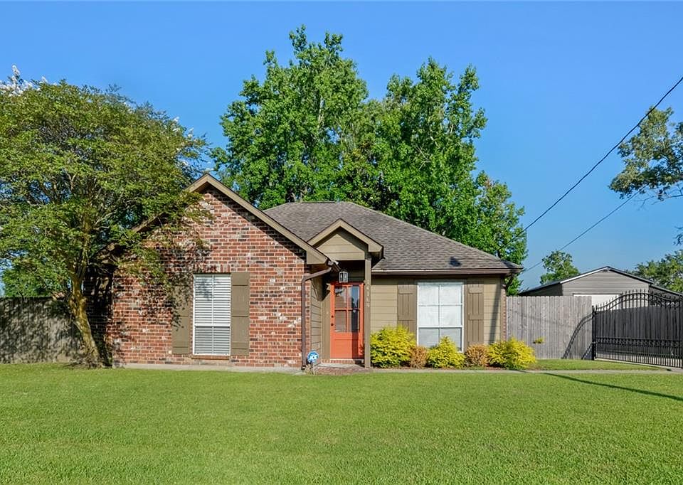 1st image of 14169 Parkview Dr