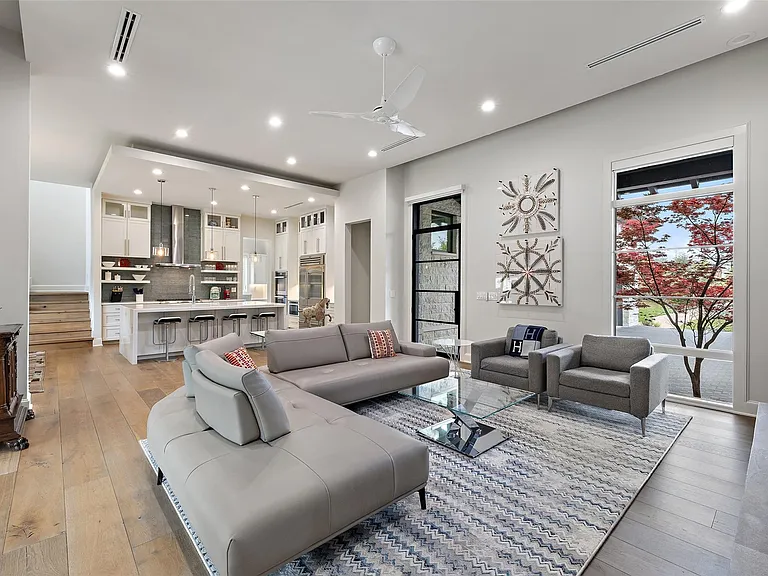 4709 Pecan Chase — Photo 10