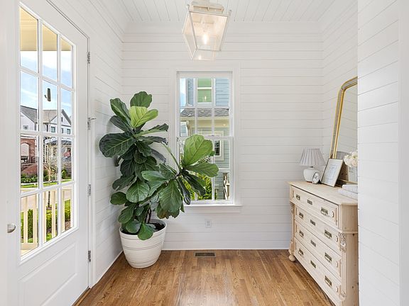 4th image of 6000 Camberley St