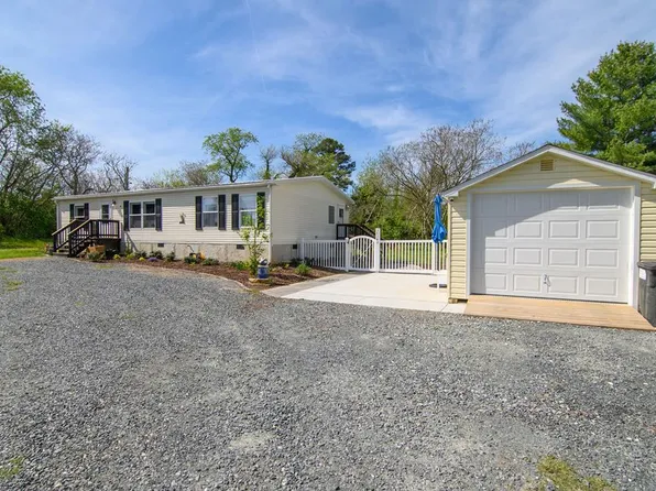 30342 Big Pine Rd, Painter, VA 23420