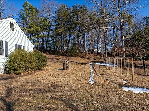 5th image of 8260 Raven Run Dr