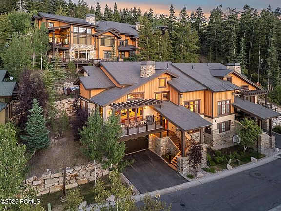 2nd image of 6537 Lookout Dr #28