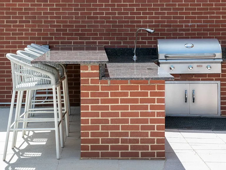 The Kingsley — Photo 52