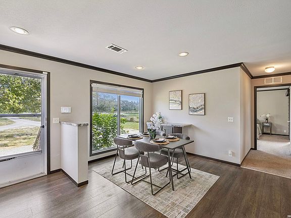 4th image of 30 TERRY LN