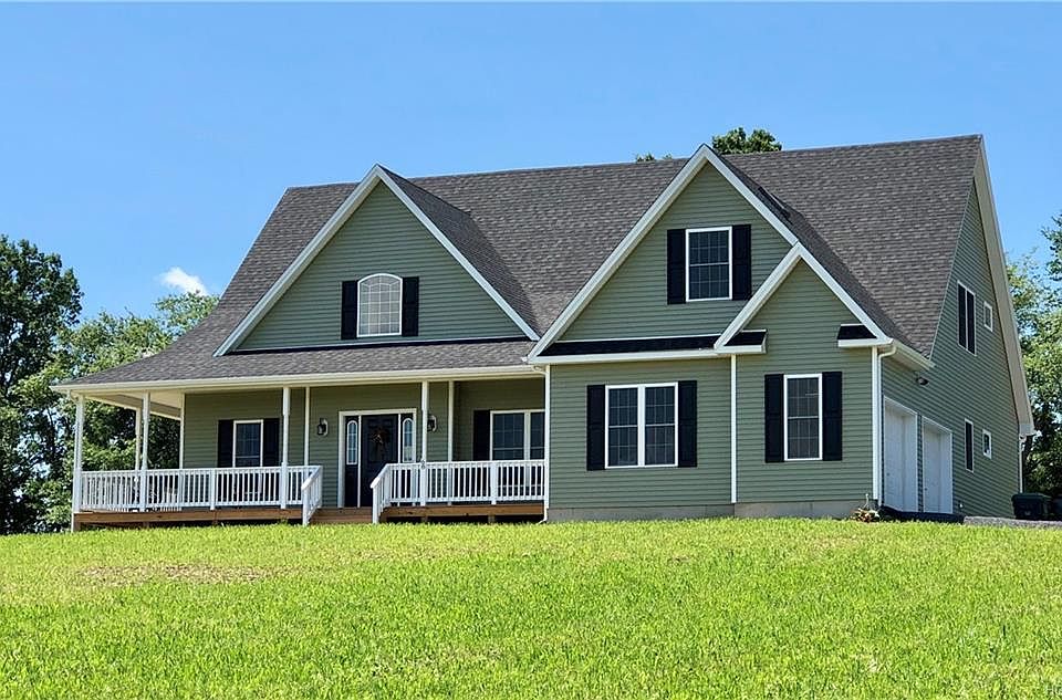 1st image of 61 Noelle Dr