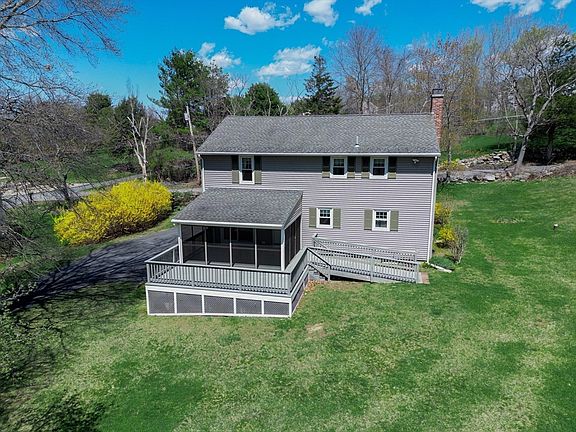 5th image of 42 Stowe Rd