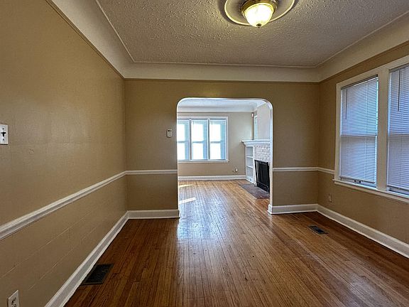 3rd image of 4815 Grayton St #11160473