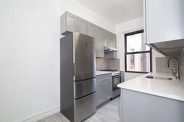 Rented by REAL New York | media 3