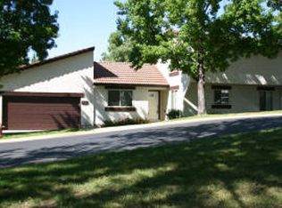 719 Coffeeberry Ln, Redding, CA 96003