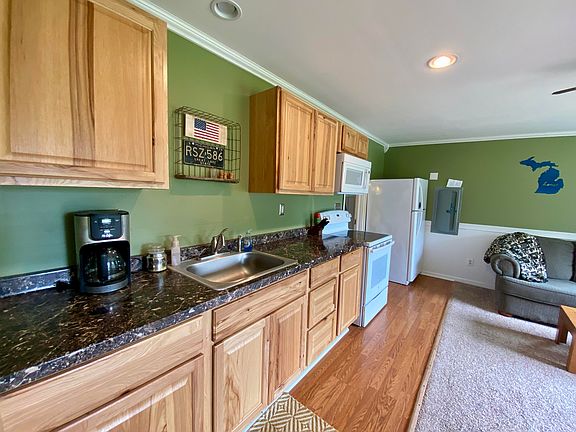 5th image of 10167 Richardson Dr
