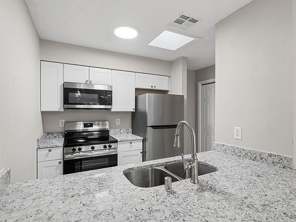 5th image of 12229 Menaul Blvd NE #B