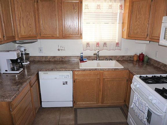4th image of 28267 Ironwood St