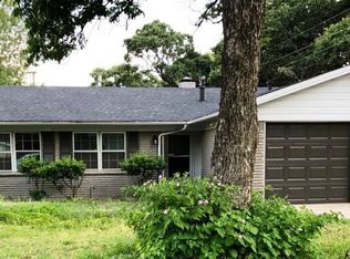 833 W Redbud Dr, Hurst, TX 76053