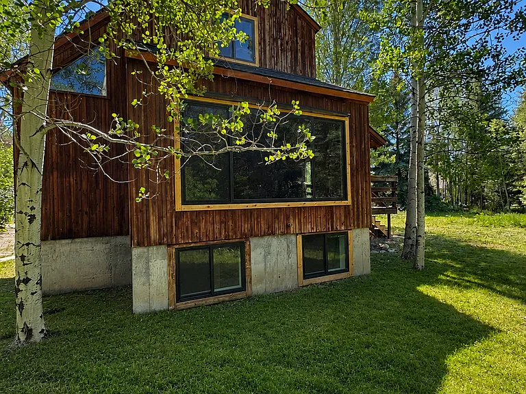 421 River Run Dr — Photo 3