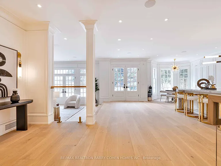 230 Dunvegan Rd — Photo 14