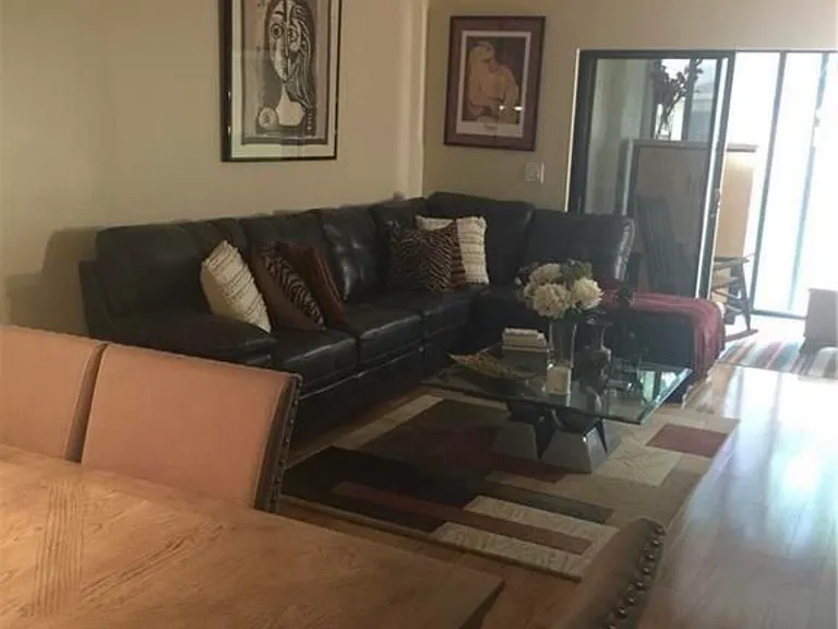 10875 Lake Front Pl — Photo 9