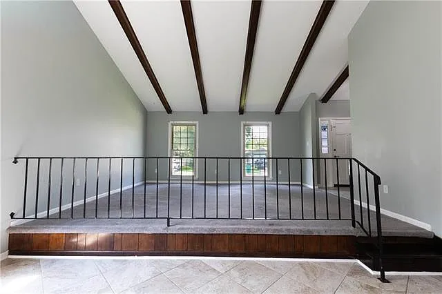 3 bed, 2.5 bath, 2157 sqft, $2,200 — Photo 4