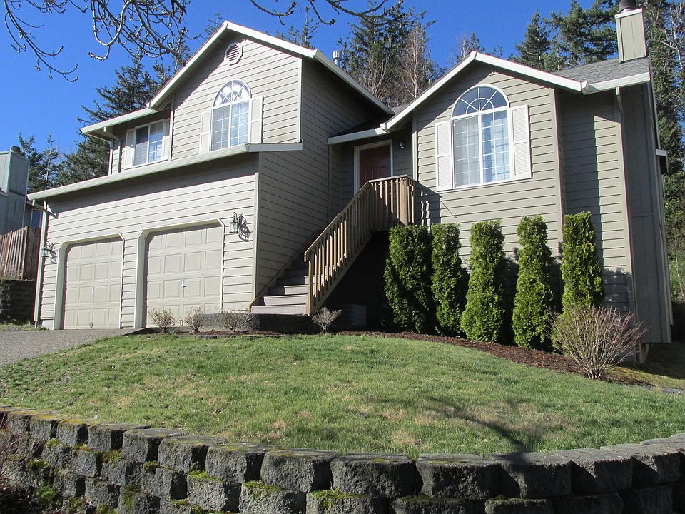 1st image of 546 SE Beaver Creek Ln