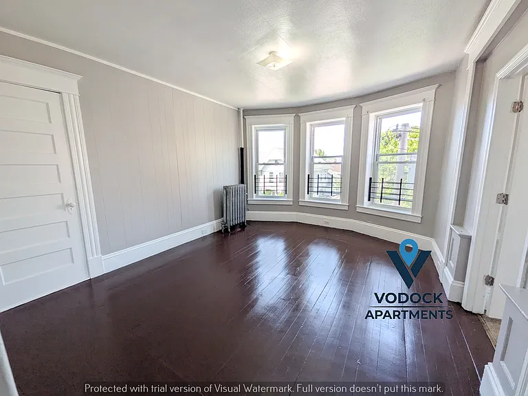 168 Essex St #3L — Photo 5
