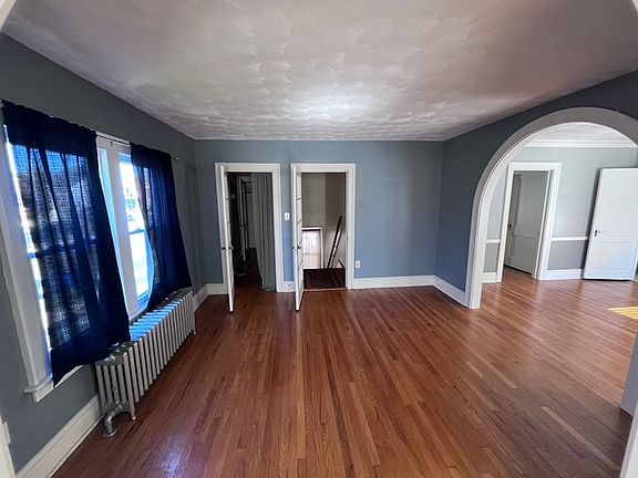 5th image of 42 Price Blvd #42