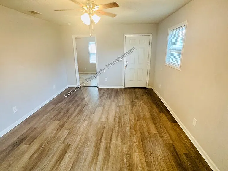 165 Garrison Rd — Photo 4