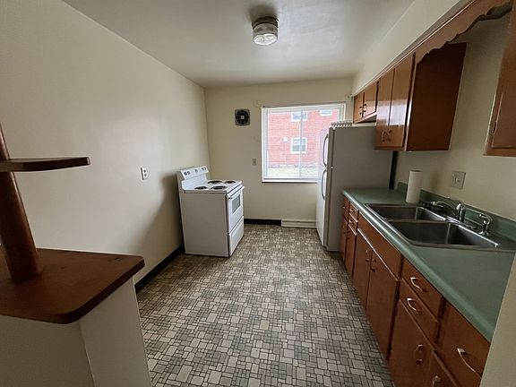 5th image of 4760 Holiday Dr Suite 1