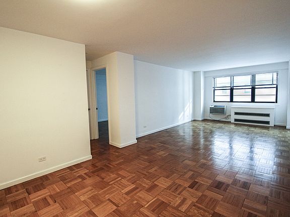 3rd image of 320 E 58th St APT 10C