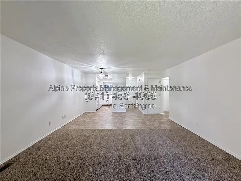 18317 SW Jann Dr — Photo 8